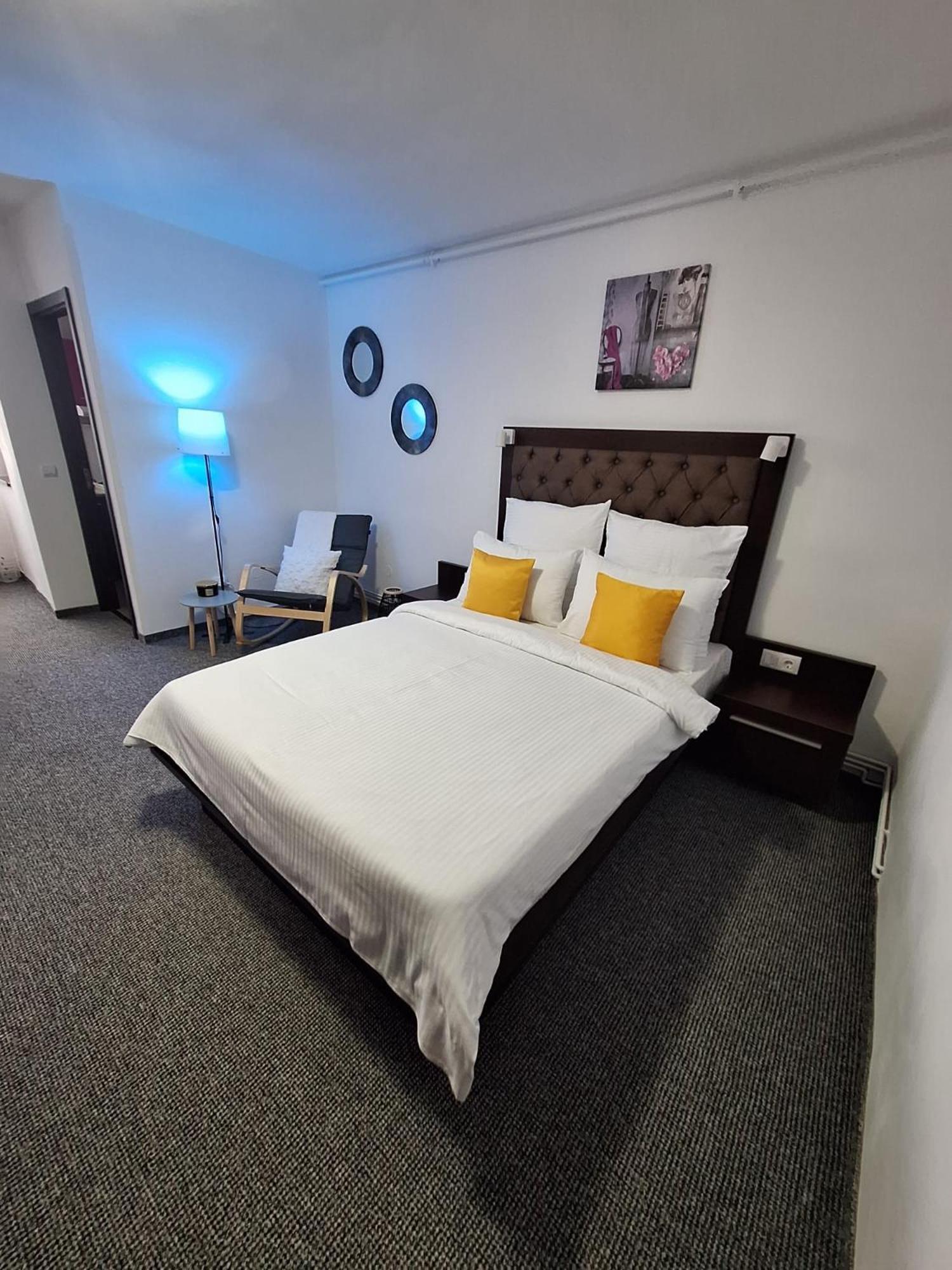 Onyx - Radiance Aparthotel Брашов Экстерьер фото